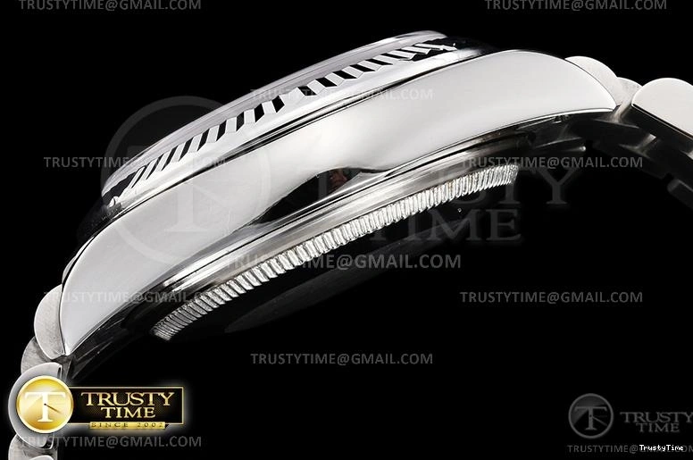 0330 UrbanStyle RMDJ0251B – DJ Midsize 31mm 818